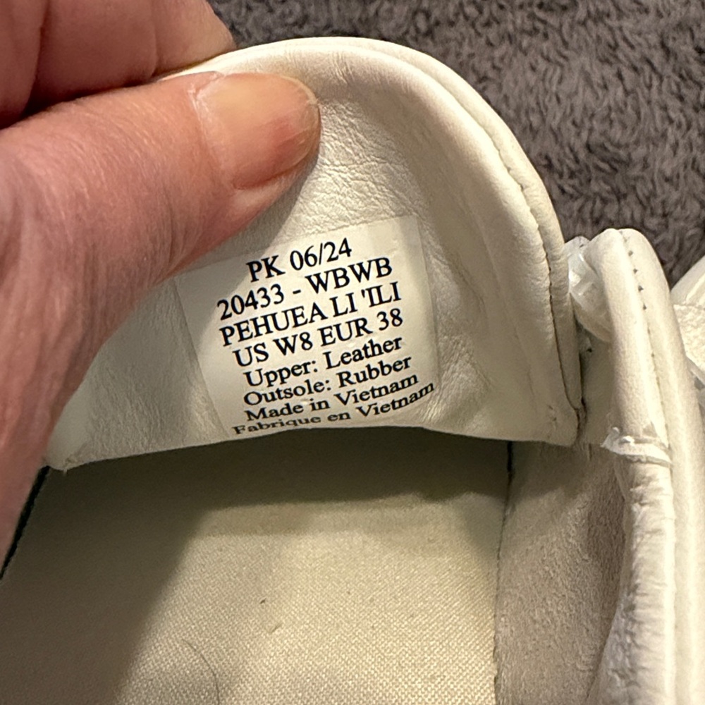OluKai Pehuea White Low-Top Leather Lace-Up Sneakers - Picture 5 of 5